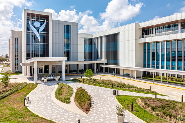 Ochsner’s innovative medical center is new to Clearview-Transcontinental.