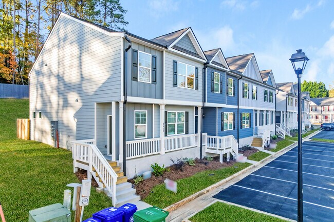 Foto del edificio - 2835 Saratoga Lake View, Decatur, GA