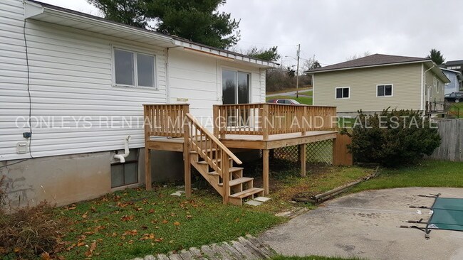 Building Photo - 324 Brown Blvd