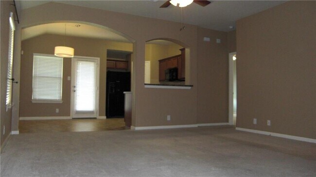 Building Photo - 208 Teron Dr