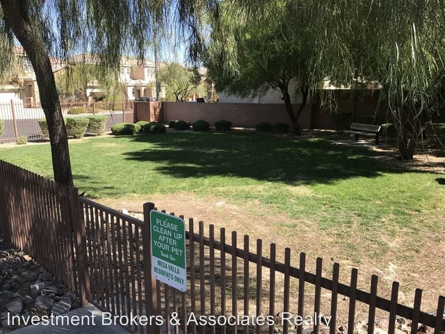 Foto del edificio - 3 br, 2.5 bath House - 7257 Cabarita Ave