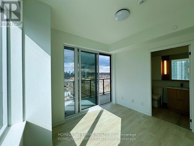 Building Photo - 5 Defries St