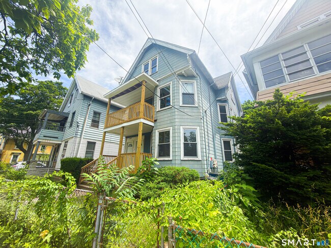 Foto del edificio - 445 Dixwell Ave