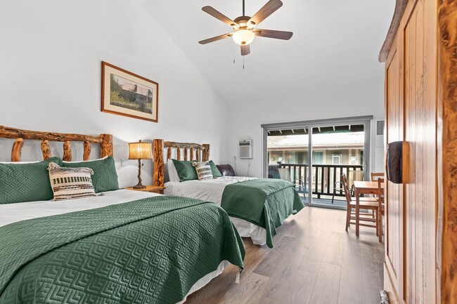 Building Photo - Modern Studio Home in Desirable Prospector...