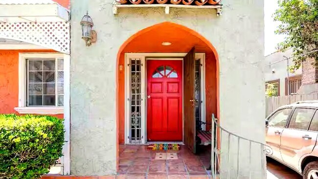 Foto del edificio - 1938 S Palm Grove Ave