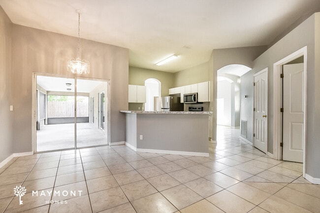 Building Photo - Spacious 4-Bedroom, 2-Bath Home