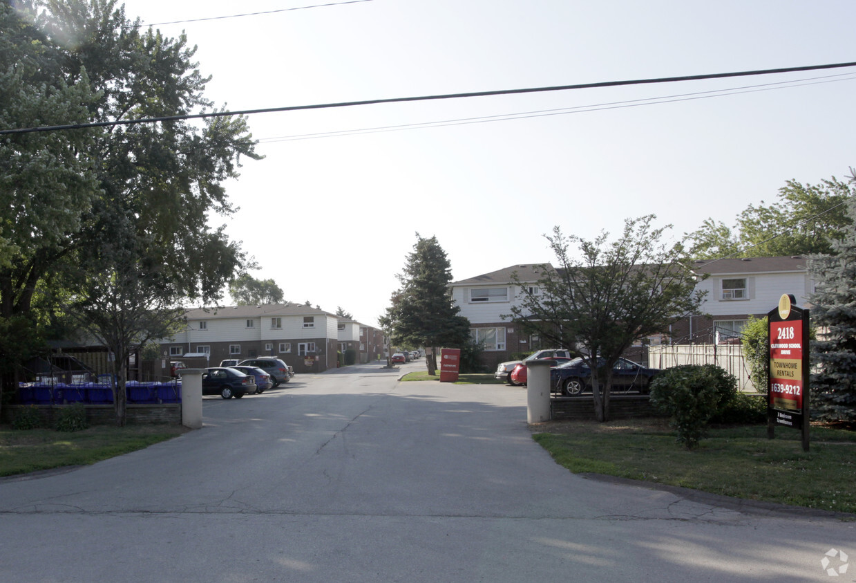 Building Photo - Glenwood Park Townhomes