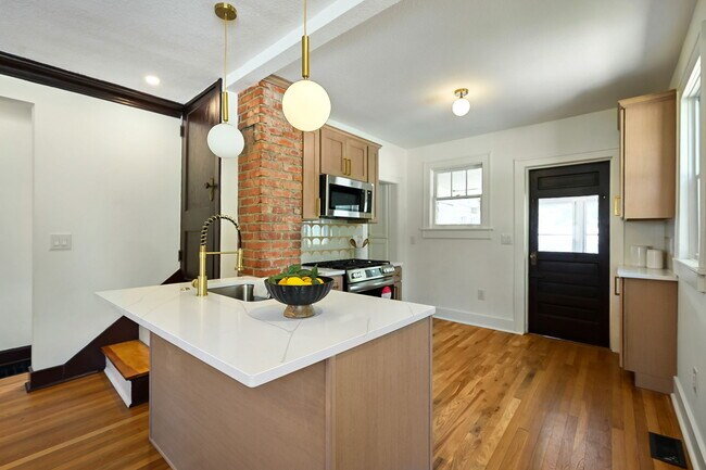 Foto del edificio - 4200 Adams St