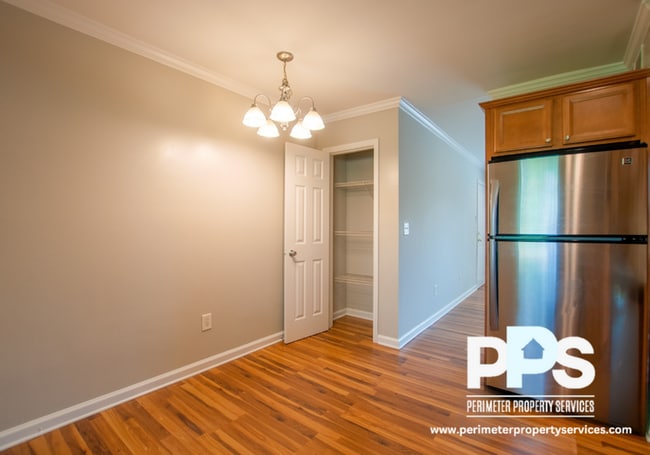Foto del edificio - 2145 Bolton Rd NW
