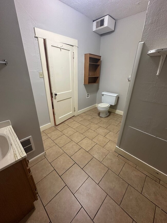 Foto del edificio - 3 Bedroom, 1 Bathroom House