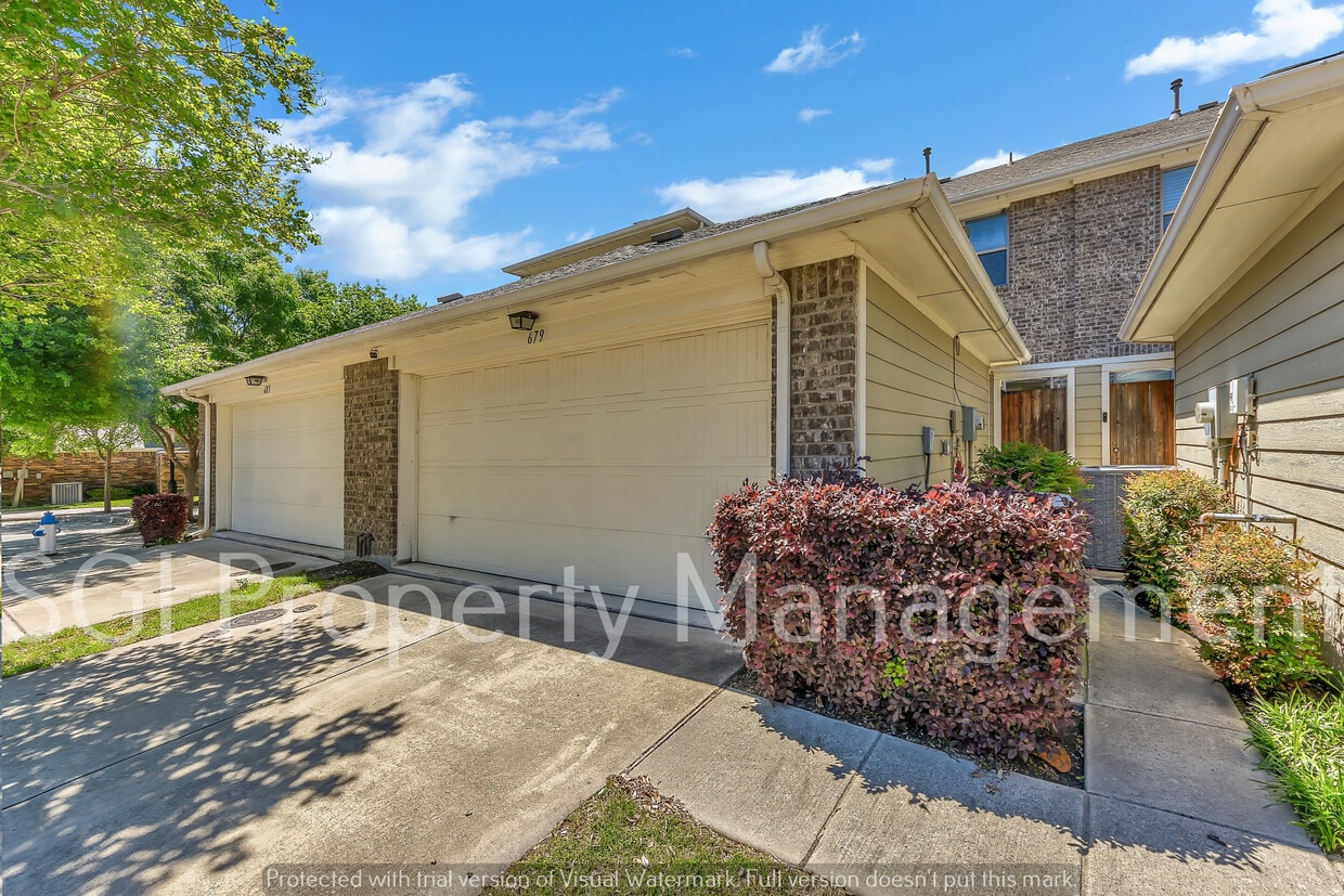 Photo - 679 Emily Ln-