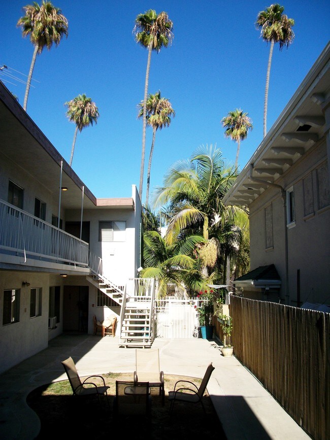 537 S Gramercy Pl, Los Angeles, CA 90020 Apartments Los