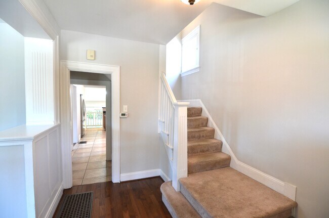 Foto del edificio - 4109 Millsbrae Ave