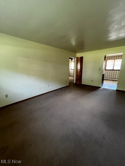 Foto del edificio - 320 E Chestnut St
