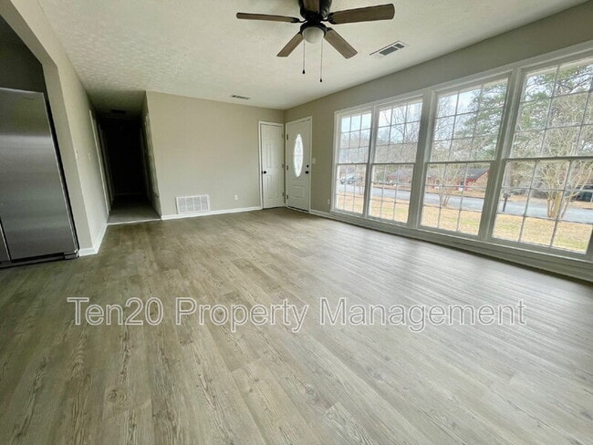 Building Photo - 4839 Allen St