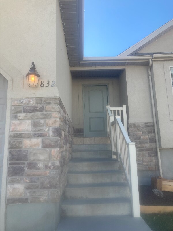 Building Photo - 832 S 925 W