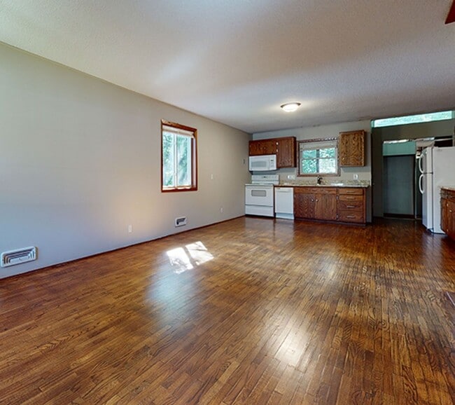Foto del edificio - 1087 18th Ave SE