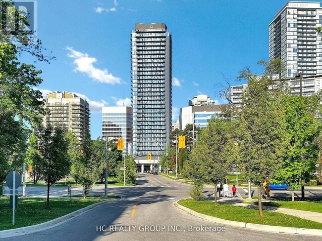 Building Photo - 15 Ellerslie Ave