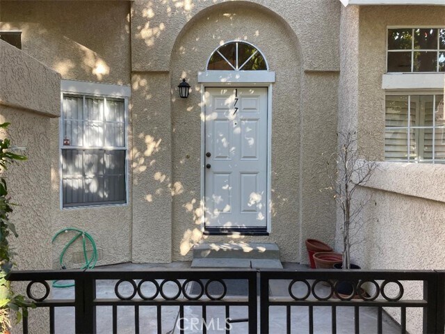 Foto del edificio - 2300 Maple Ave