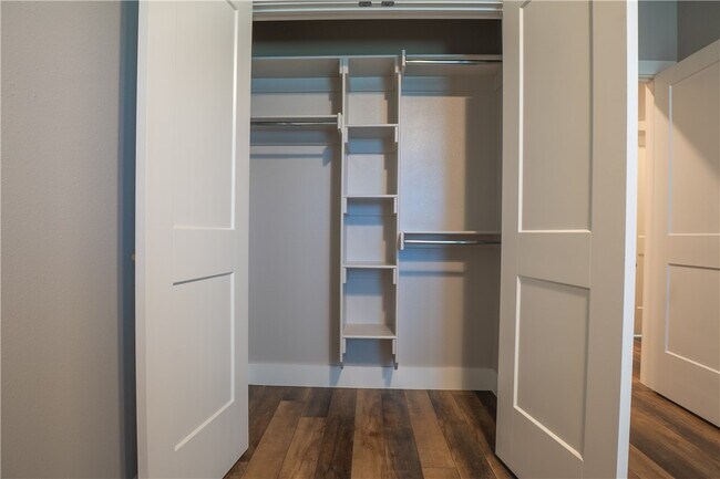 Foto del edificio - 1723 Booker Cir