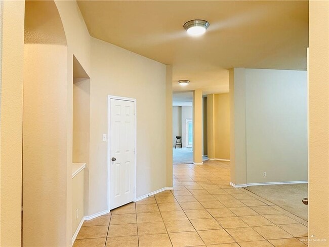 Building Photo - 3307 San Angelo St
