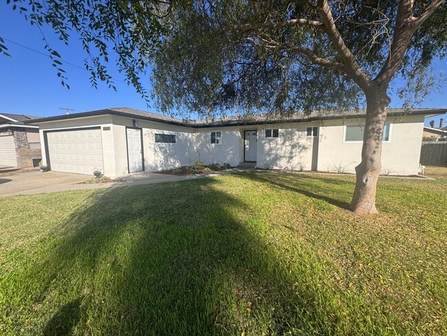 Building Photo - 2017 Fairmont Dr