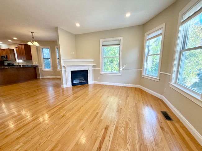 Photo - 38 Cypress St Townhome