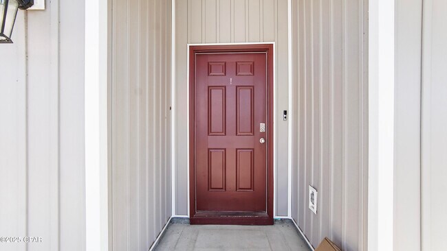 Foto del edificio - 4028 Silver Spur Rd