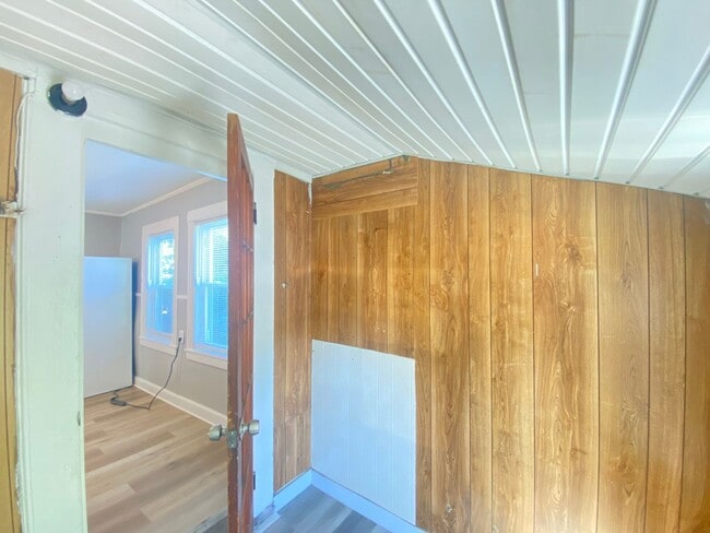 Building Photo - 4 Shedds Ave