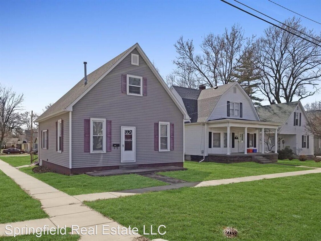 3 br, 1 bath House 902 W Calhoun St House Rental in Springfield, IL