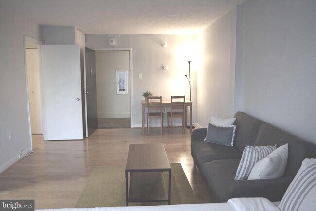 Foto del edificio - 1440 N St NW