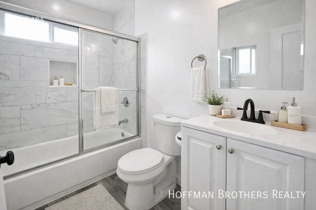 Foto del edificio - 5495 Atlantic Ave