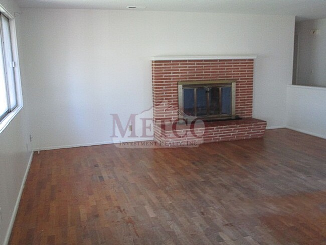 Foto del edificio - Nice 3 bedroom Springfield home