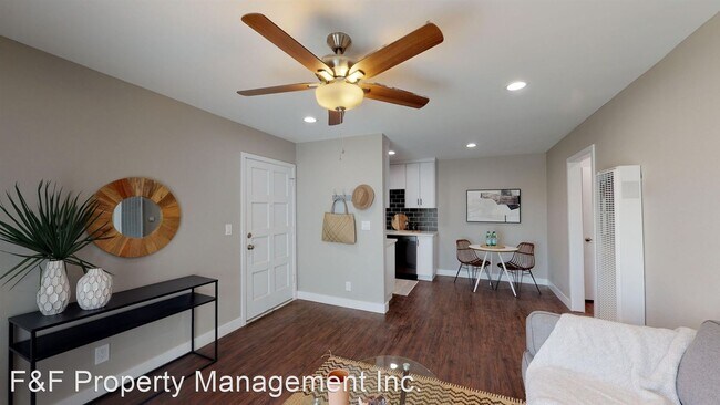 Foto del edificio - 3380 Harding St