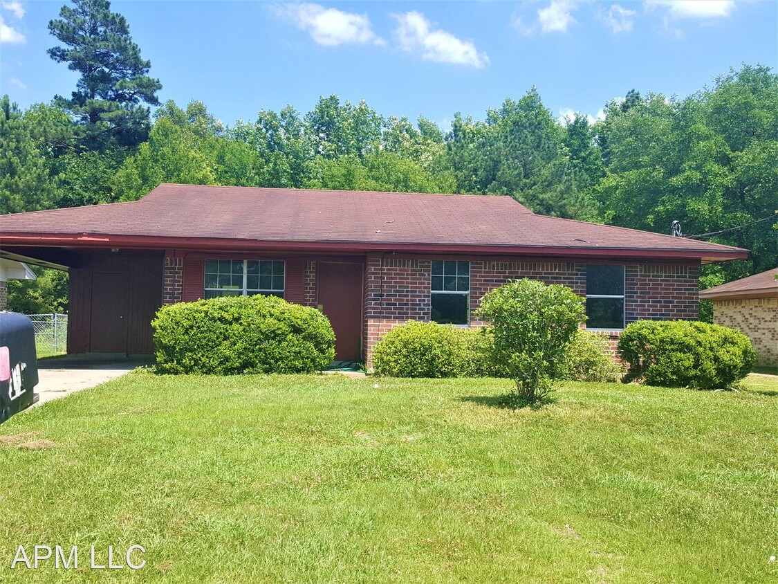Primary Photo - 3 br, 1.5 bath House - 112 Stonegate Dr