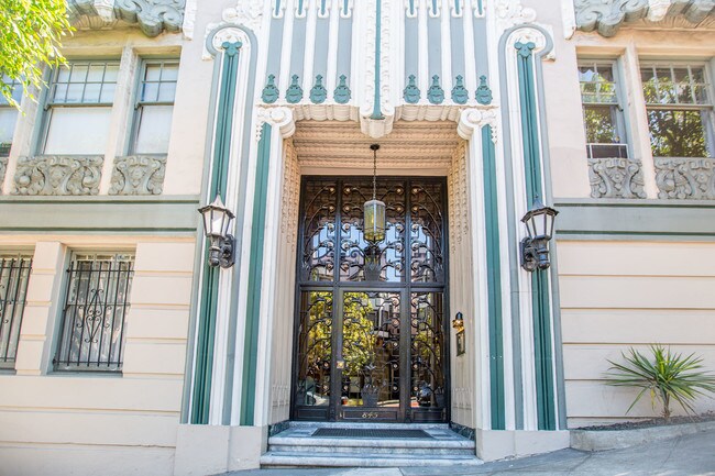 Building Photo - 845 California St