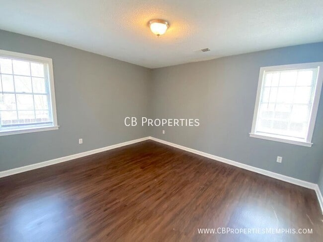 Building Photo - 8115 Kerry Dr