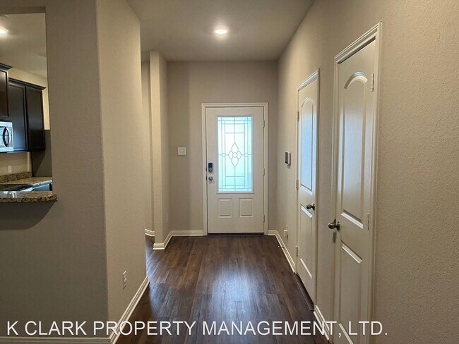 Building Photo - 5 br, 2.5 bath House - 6203 COOPER CASH