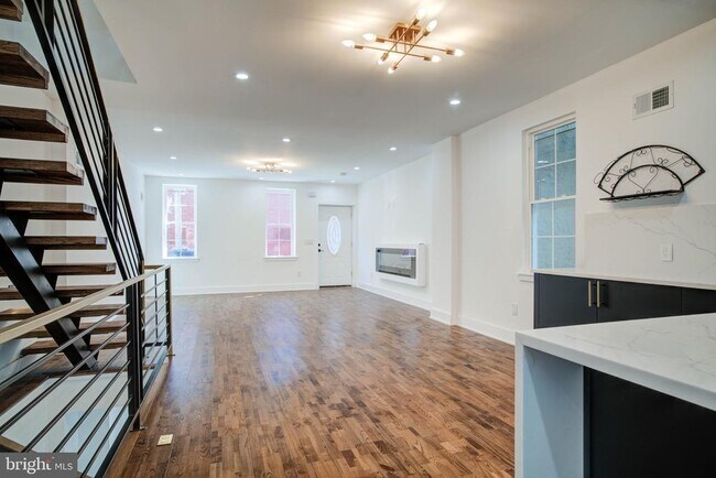 Foto del edificio - 3038 Salmon St