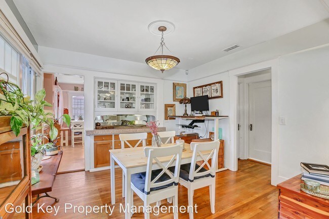 Foto del edificio - 3 br, 1 bath House - 4170 Oregon Street