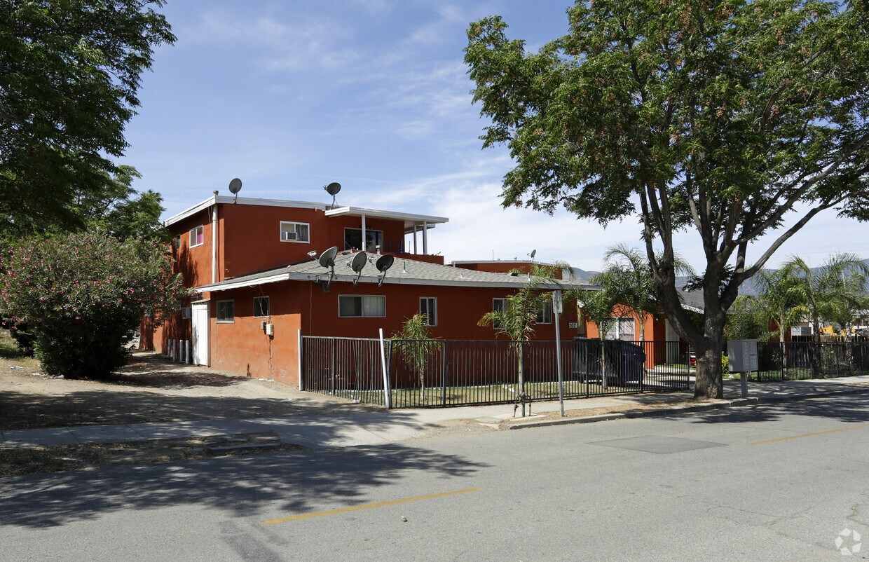 Foto principal - 200 E Heald Ave