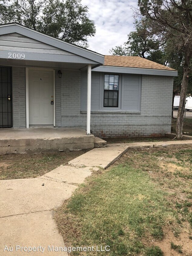 Primary Photo - 503 S Milam St