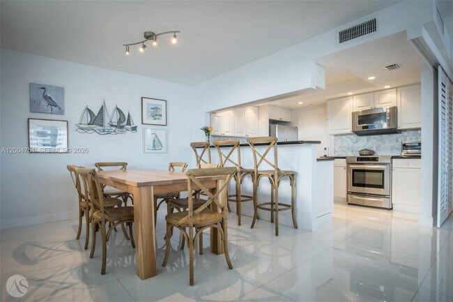 Foto del edificio - 177 Ocean Ln Dr