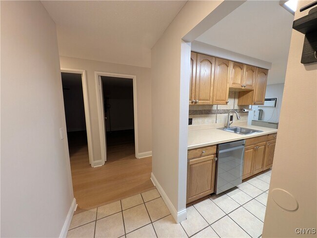 Foto del edificio - 273 Watertree Dr