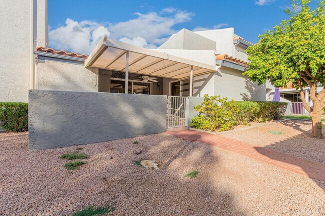 Foto del edificio - 220 N 22nd Pl