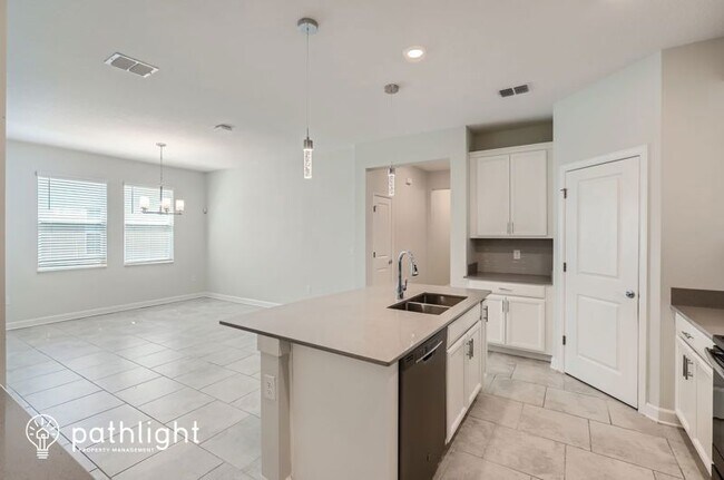 Foto del edificio - 2345 Crescent Moon St