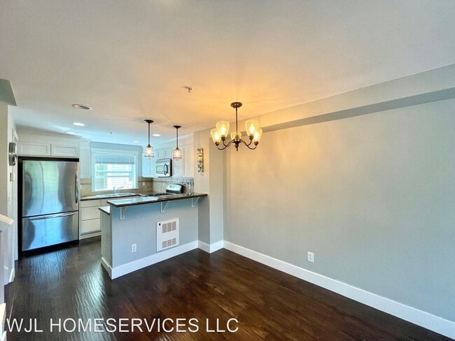Building Photo - 3 br, 2.5 bath House - 1408 NW 64th St Unit B