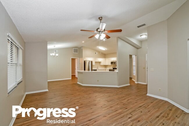 Building Photo - 861 Yellowbird Ave