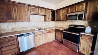Building Photo - 1417 Shoshoni Trail