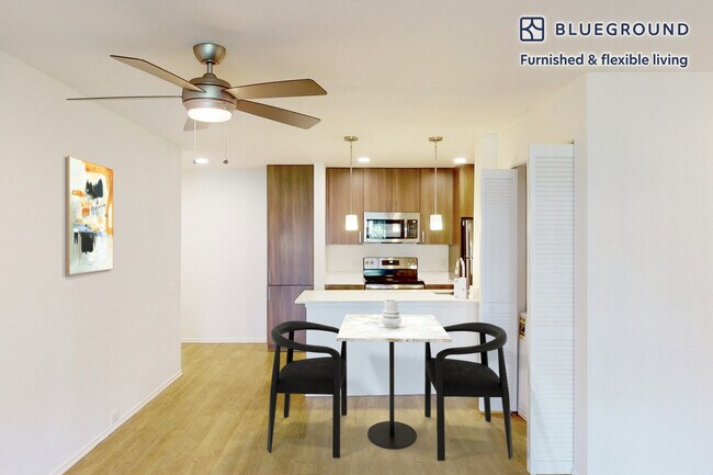 Foto del edificio - 333 1st St